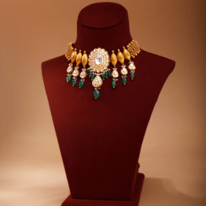 Set necklace