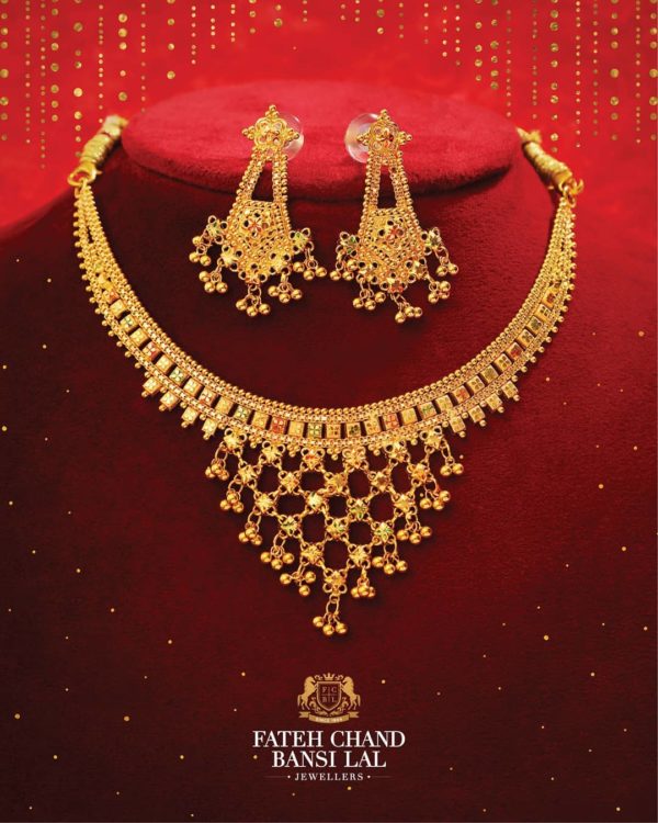 SET NECKLACE