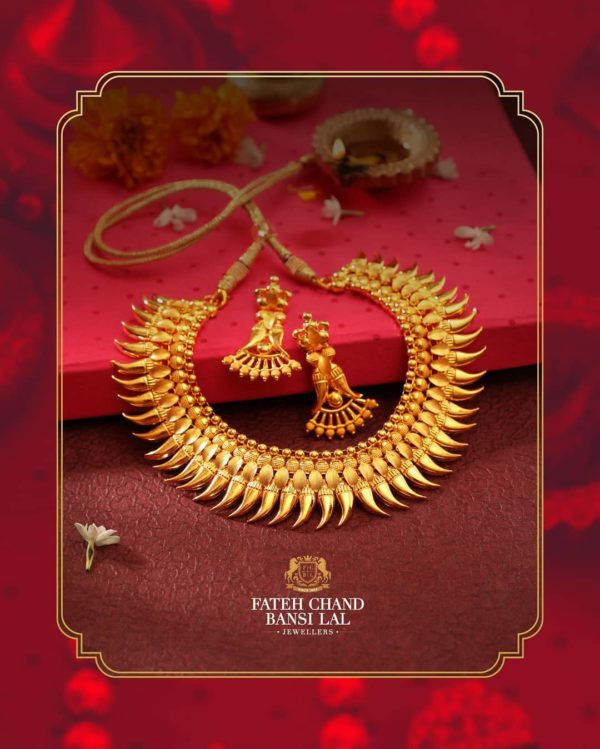 SET NECKLACE