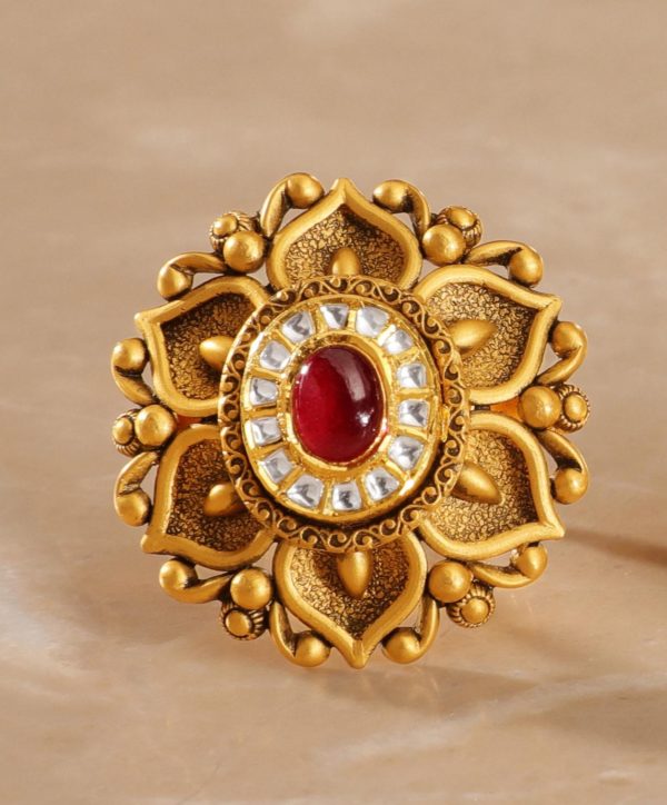 Cocktail ring