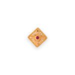 SQUARE SHAPED FILIGREE MOTIF RING