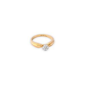 DIAMOND LADIES RING