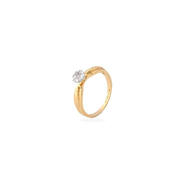 DIAMOND LADIES RING