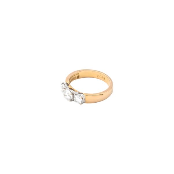 DIAMOND LADIES RING