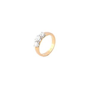 DIAMOND LADIES RING