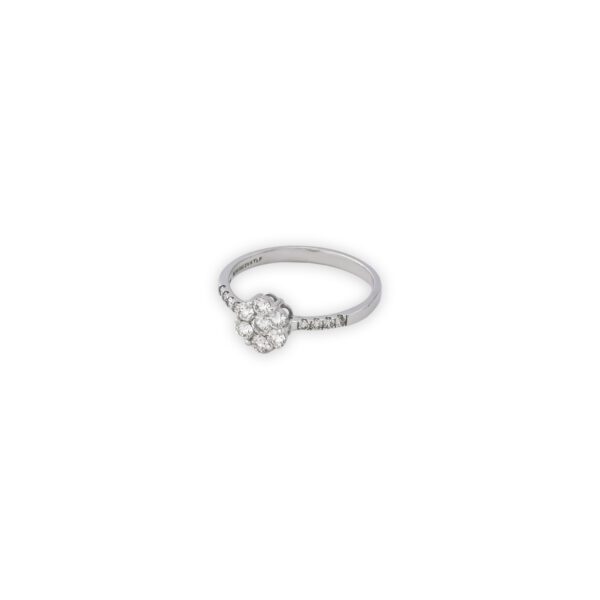 DIAMOND LADIES RING