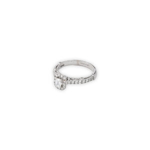 DIAMOND LADIES RING