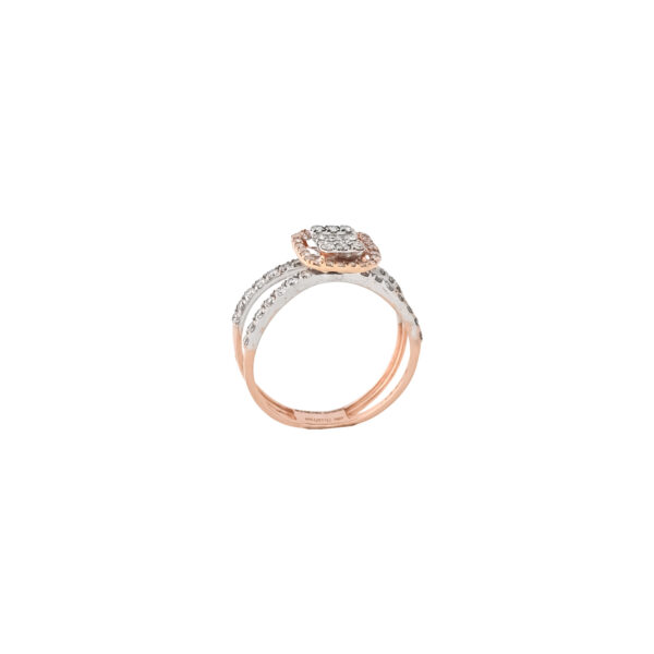 DIAMOND LADIES RING