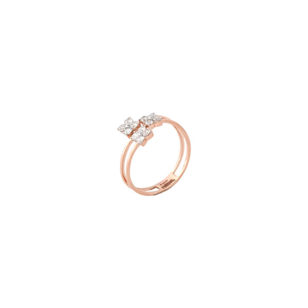 DIAMOND LADIES RING
