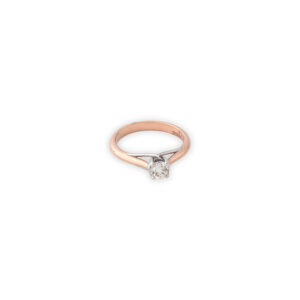 DIAMOND LADIES RING