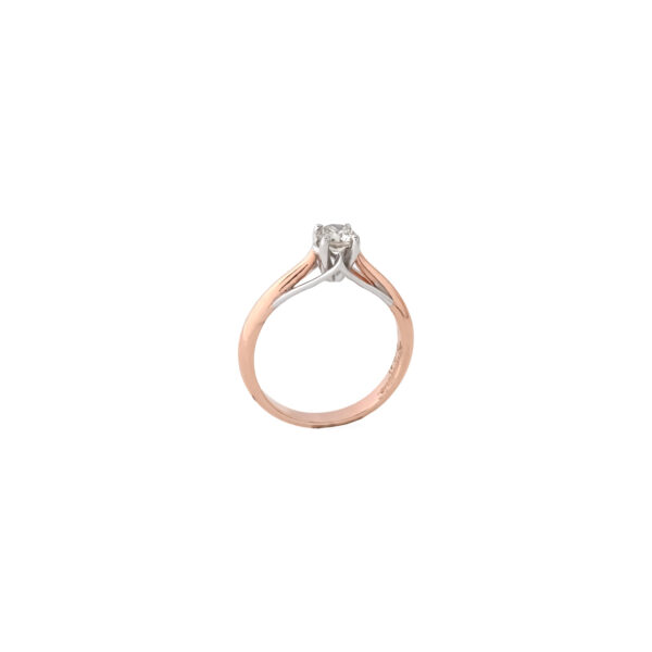 DIAMOND LADIES RING