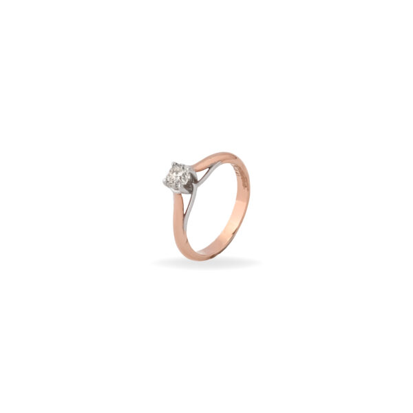 DIAMOND LADIES RING