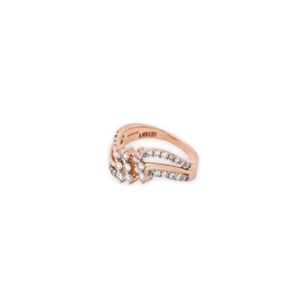 DIAMOND LADIES RING