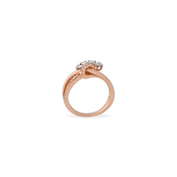 DIAMOND LADIES RING