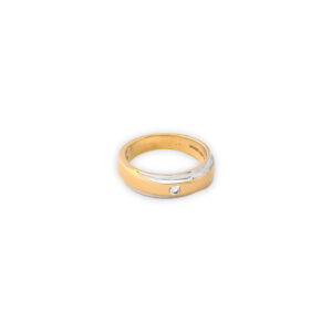DIAMOND LADIES RING