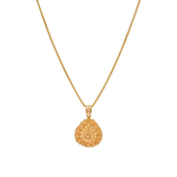 Traditional Gold Teardrop Pendant Set