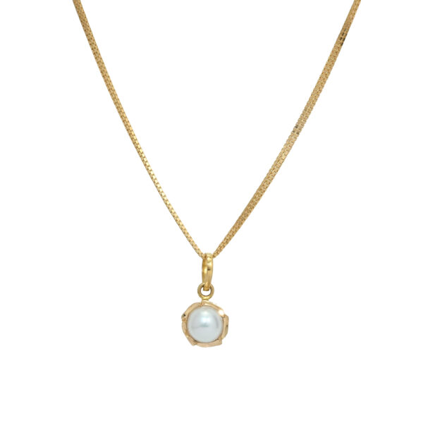 Elegant Pearl Gold Pendant