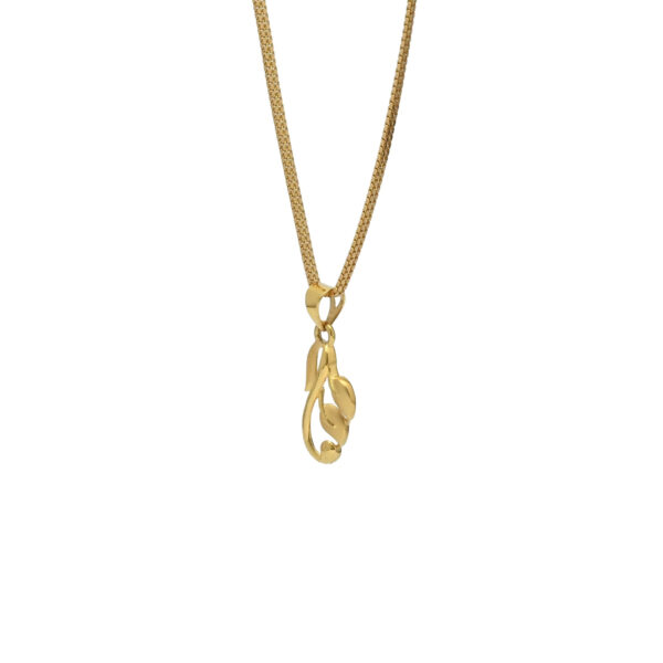 Trendy Gold Leaf Pendant Necklace
