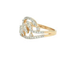 Elegant Leaf Design Diamond Ring – Nature-Inspired Sparkle