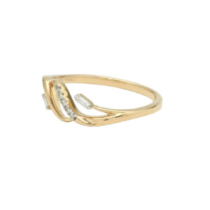 Sleek Wave Diamond Ring