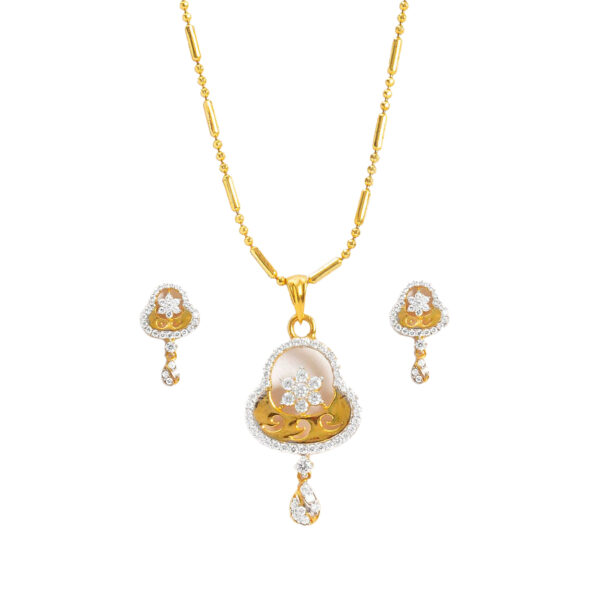 Gold pendent Earring set (without chain)