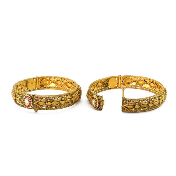 ANTIQUE KUNDAN KADA